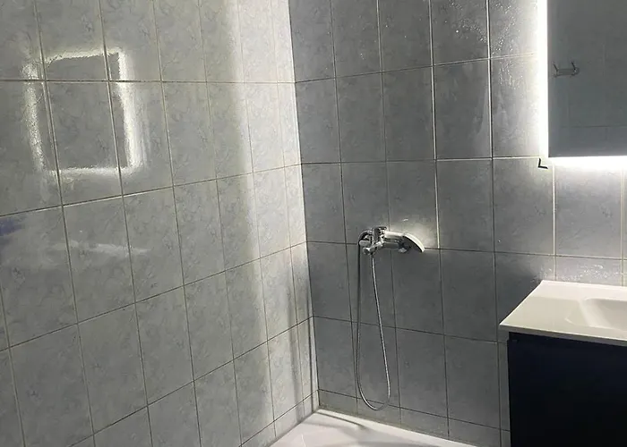 E&b Cosy 5 Tirana
